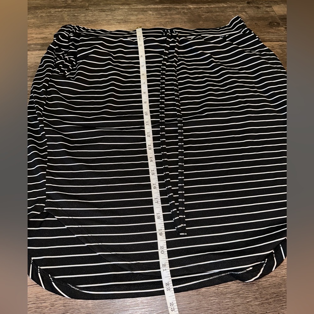 Black and White Striped Swim Skirt Coverup - Picture 4 of 4